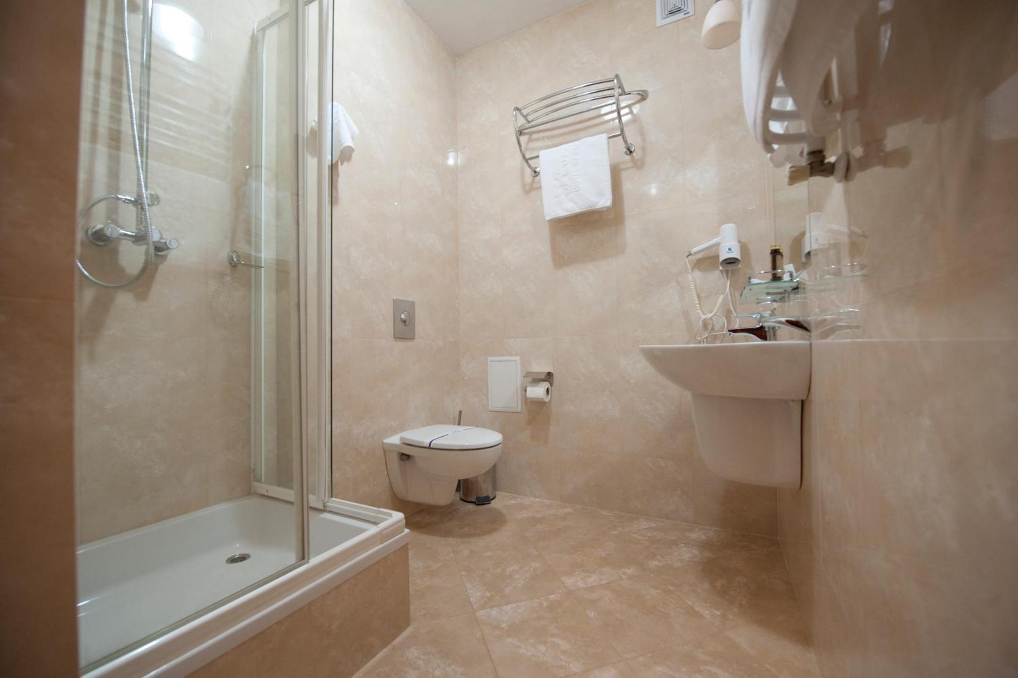 Deluxe Hotel Kupava Lviv Dış mekan fotoğraf