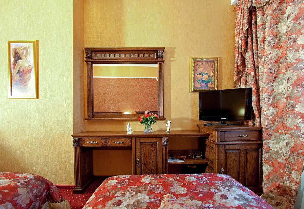 Deluxe Hotel Kupava Lviv Dış mekan fotoğraf