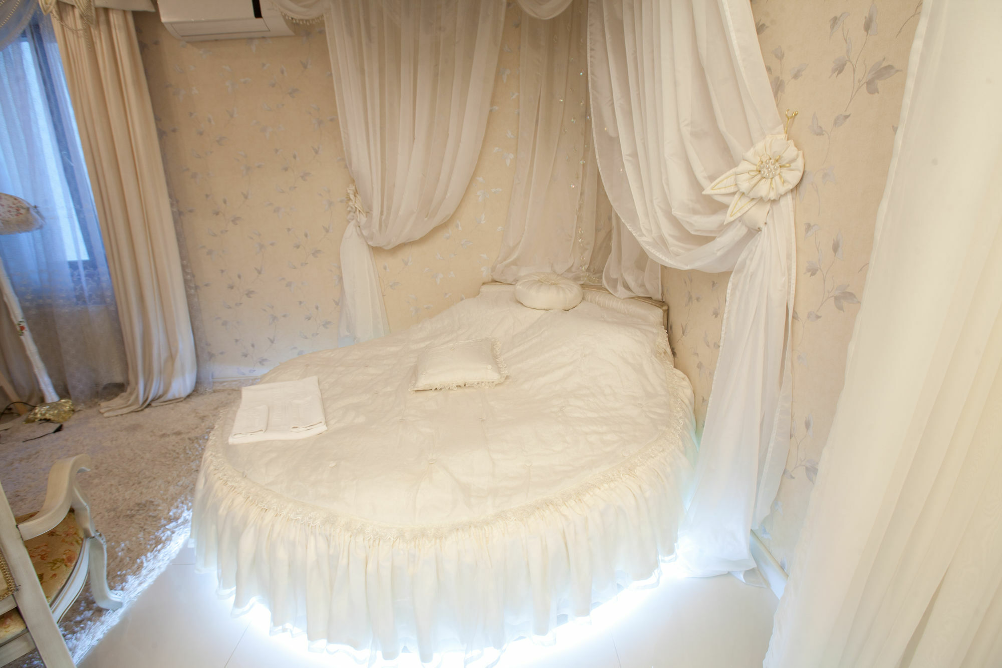 Deluxe Hotel Kupava Lviv Dış mekan fotoğraf