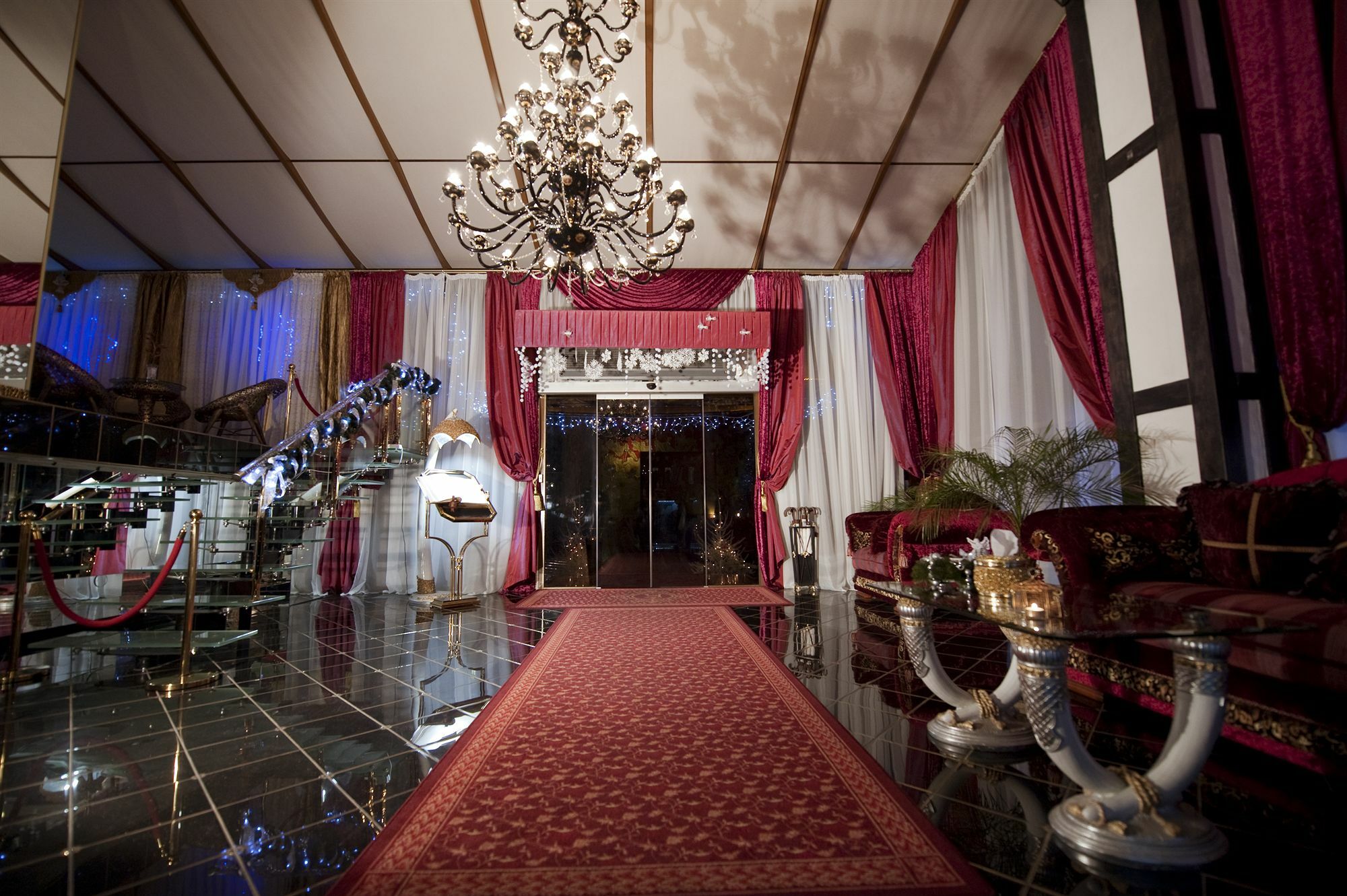 Deluxe Hotel Kupava Lviv Dış mekan fotoğraf